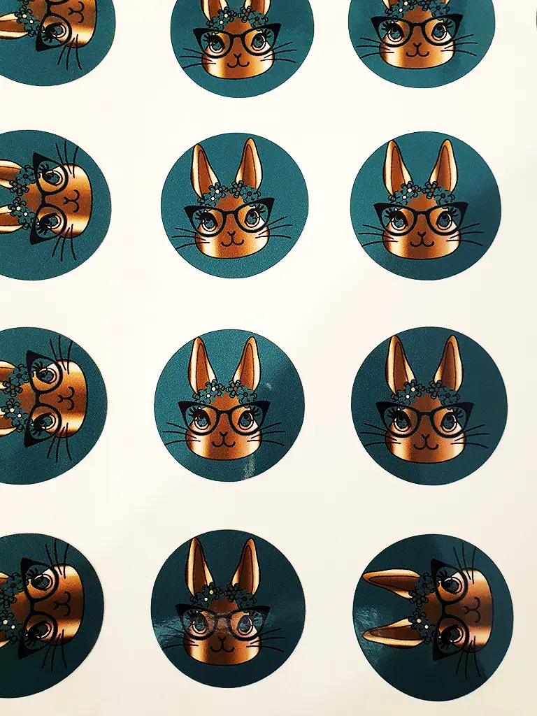 Stickers illustrés représentant une lapine, créés pour l’identité visuelle des 3 L, concept store de mode éthique et végane à Montpellier